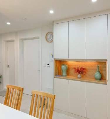 Inheon Apartment | #GreenLine House #Remodeled #6 Guests #2nd Subway Line #1st Floor