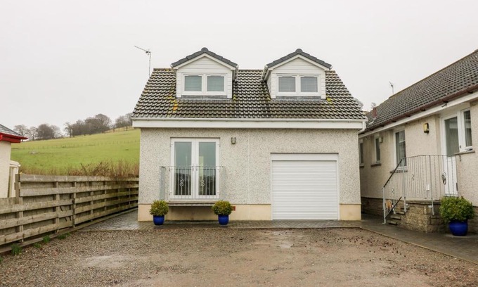 Biggar House | Greenmount Cottage