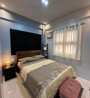 Alabang Apartment | Grey Oasis Staycation 1 Bedroom
