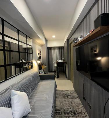 Highway Hills Apartment | GreyKey Stays at the 34th