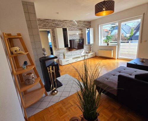 Loehne Apartment | Große Dachgeschosswohnung in Löhne-Bad Oeynhausen