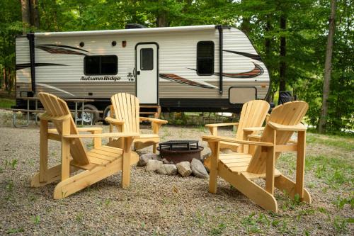 Miller Lake Other | Grotto Getaway