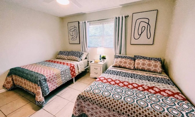 Jensen Beach Apartment | Ground Floor*1 Bedroom Apt *2-Beds * Pool*Parking