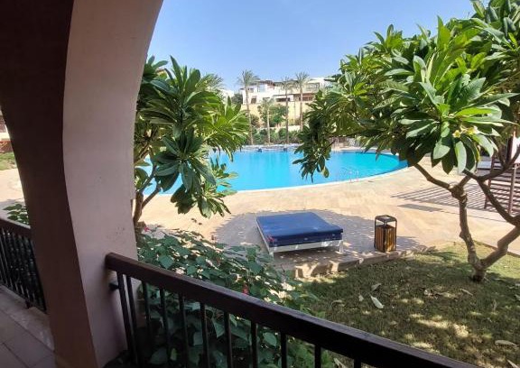 Aqaba Apartment | Ground floor apartment by circular pool for families only in Talabay