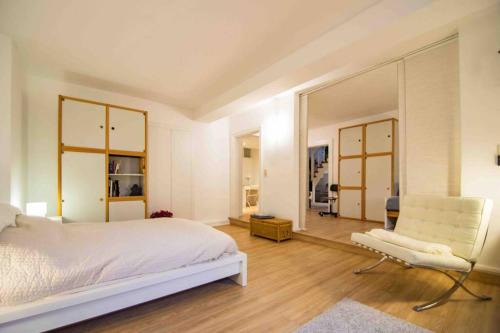 Westend Apartment | Ground Floor in Villa in Charlottenburg Garden View