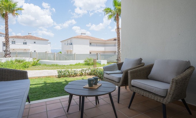 Manilva Apartment | Groundfloor apt. 6 guests with garden access