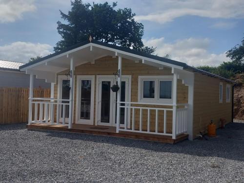 Killotteran House | Grove View log house