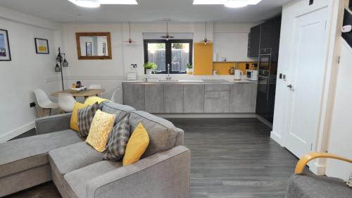 Malvern House | Guarlford Lodge in Malvern