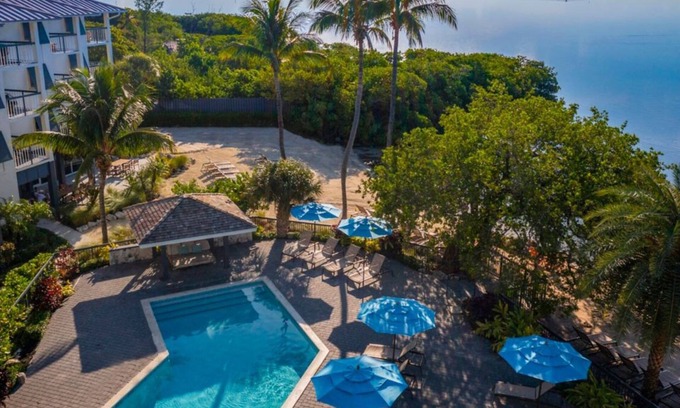 Islamorada Hotel | Guest Room, 2 Queens, Balcony, Free Parking & 3 Outdoor Pools