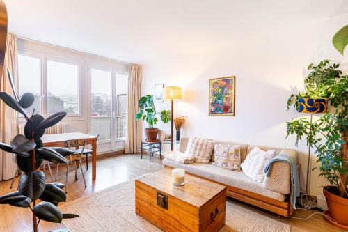 Le Pre-Saint-Gervais Apartment | GuestReady - Élégance Lumineuse Près de Paris