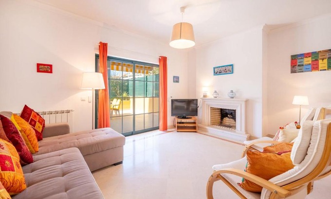 Carcavelos Apartment | GuestReady - Near Carcavelos Beach