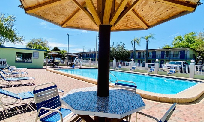 Clearwater Hotel | Gulf Way Inn