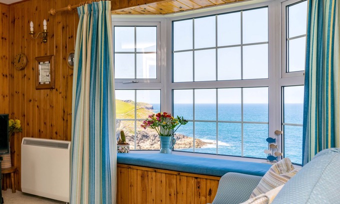 Port Isaac Cottage | Gulland