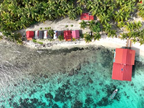 Carti Tupile House | Guna Yala alojamiento frente al mar Niadub