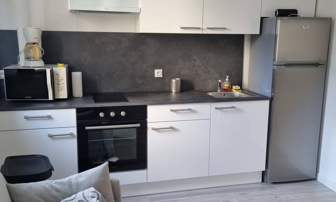 Roissy-en-Brie Apartment | Gustave House Entre Paris et Disneyland