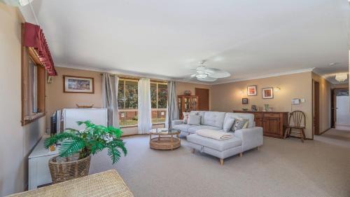 Umina Beach House | Gwendolen Cottage - Umina Beach