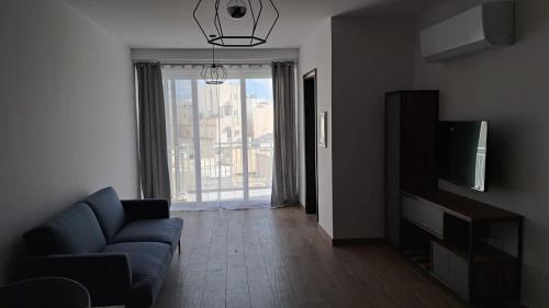Gzira Apartment | Gzira - Modern 3 bedroom Apartment - Side Seaview