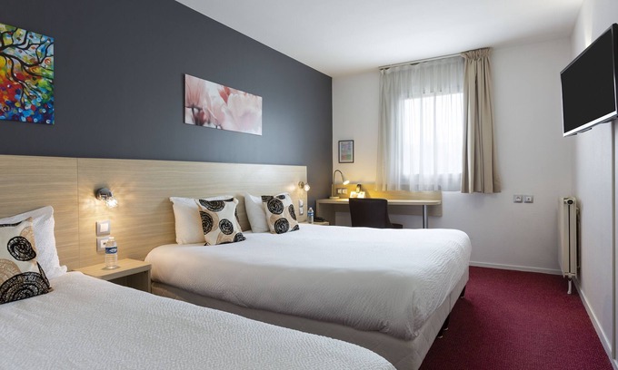 Pacy-sur-Eure Hotel | Hôtel Altina