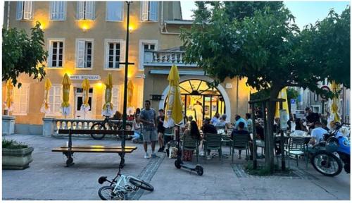La Roquebrussanne Hotel | Hôtel de la Loube