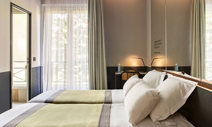17th Arrondissement Hotel | Hôtel Gaston