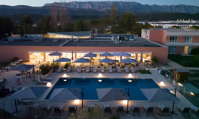 Fuveau Hotel | Hôtel Mount Ventùri - Restaurant Acampa