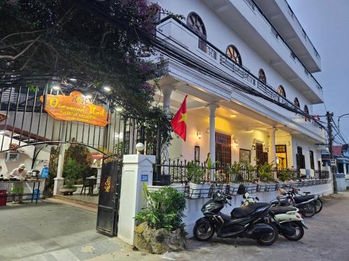 Hue Hotel | H&H Diamond Nail Guesthouse