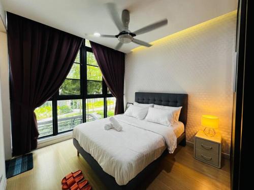 Ara Damansara Apartment | H2O Ara Damansara by DeUrban