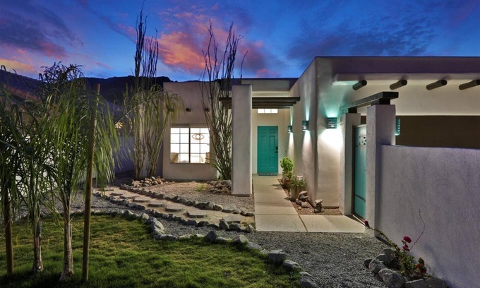 La Quinta Cove House | Hacienda Azul Avantstay 3 Bedroom Permit 067335