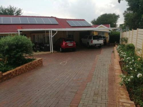 Greater Johannesburg Metropolitan Area Apartment | Hadeda Cottage