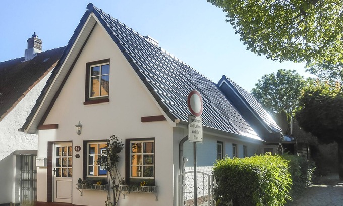 Zentrum House | Hafenhaus No. 14 * cozy fisherman's house at Husum harbor * home by the sea