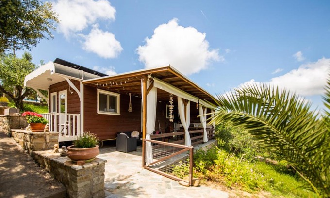 Pylos-Nestoras Cabin | Hakuna Matata Holidays wooden lodge with airco & pool in Greek Olive Grove