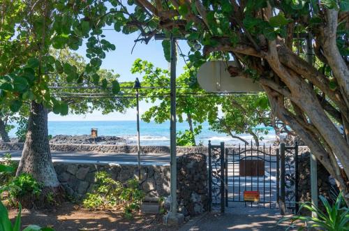 Historic Kailua Village Apartment | Hale Moana, Unit #110 Kona Islander Inn