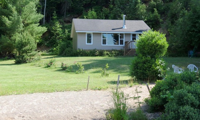 Dysart et al Cottage | Haliburton Lake Cottage Rental - Waterfront