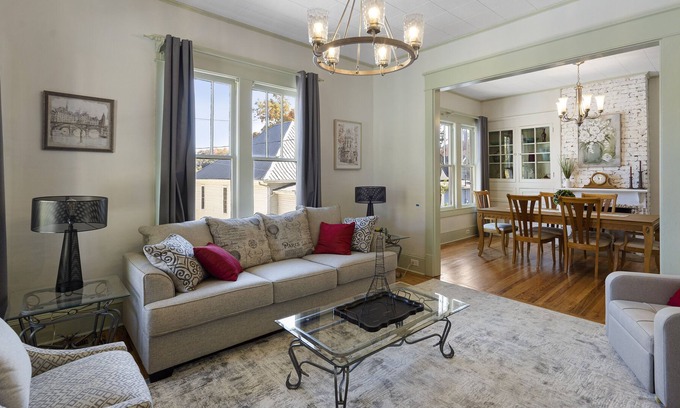 Greeneville House | Hall House