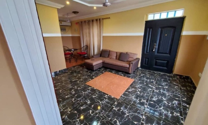 Accra Apartment | HallWay Apartments E