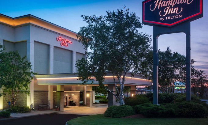 North Westport Hotel | Hampton Inn Fall River/Westport