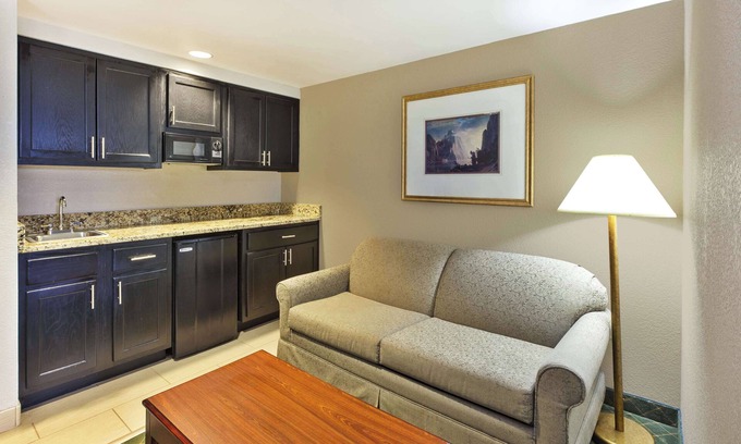 Marietta Hotel | Hampton Inn Marietta