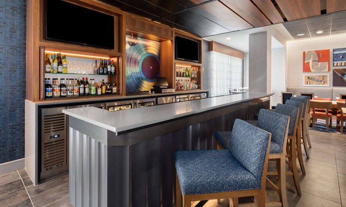Nashville Hotel | Hampton Inn Nashville Airport Century Place, TN