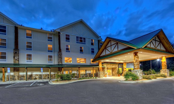 Sapphire Hotel | Hampton Inn & Suites Cashiers Sapphire Valley