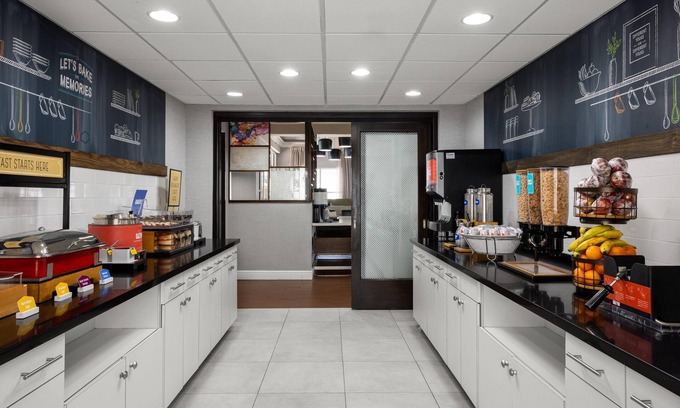 Hollywood Hotel | Hampton Inn & Suites Ft. Lauderdale Arpt/South Cruise Port