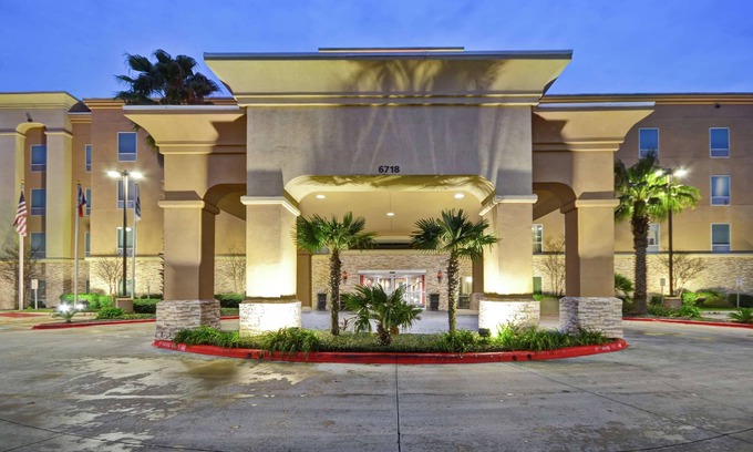 North San Antonio - SAT Hotel | Hampton Inn & Suites San Antonio/Northeast I-35