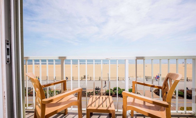 Northeast Virginia Beach Hotel | Hampton Inn Virginia Beach-Oceanfront North