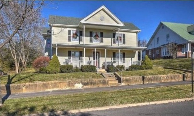Abingdon Apartment | Handy Haven