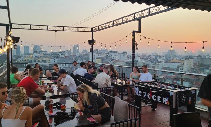 Hang Buom Hotel | Hanoi Backpackers Hostel & Rooftop bar