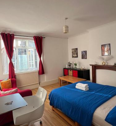 Tulse Hill House | Happy Homestay London