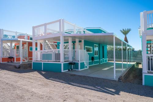 Parker Strip House | Happy Our! at Roadrunner Resort