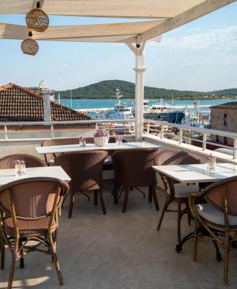 Ayvalik Hotel | Harakop Otel