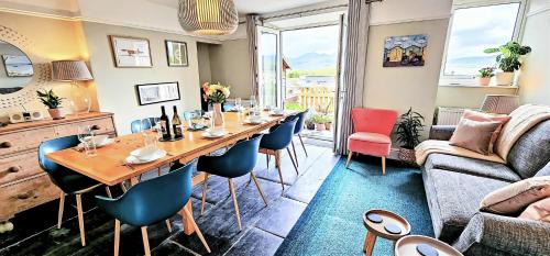 Borth-y-Gest House | Harbour & Mountain Views, Porthmadog House, Sleeps 9, 4 Bedrooms, Two and Half Bathrooms