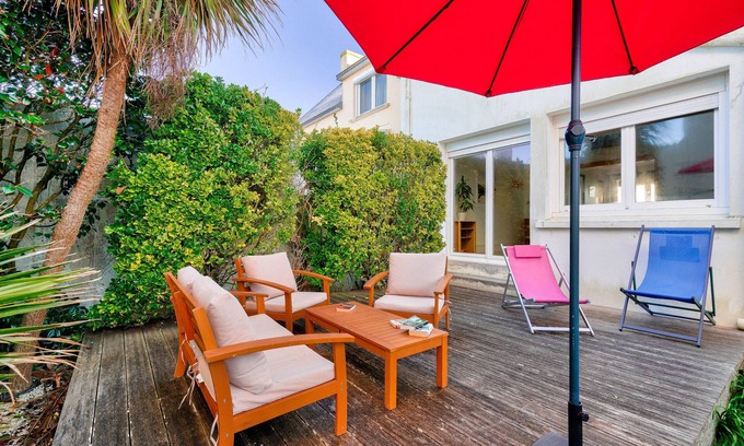 Plobannalec-Lesconil House | Harbour view - House for 10 with garden