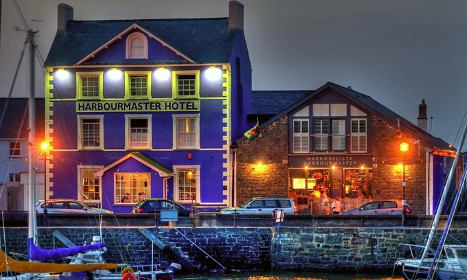 Aberaeron Hotel | Harbourmaster Hotel